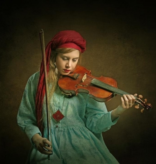 Violin Online Lessons - Mehrnam Rastegari
